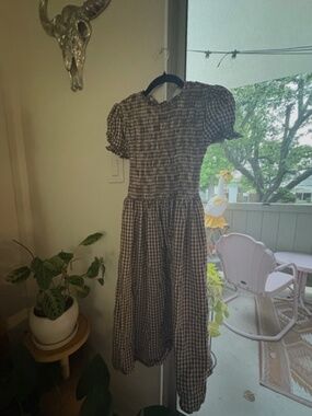 RIHOAS Gingham Puff-Sleeve Midi Dress in Brown and White